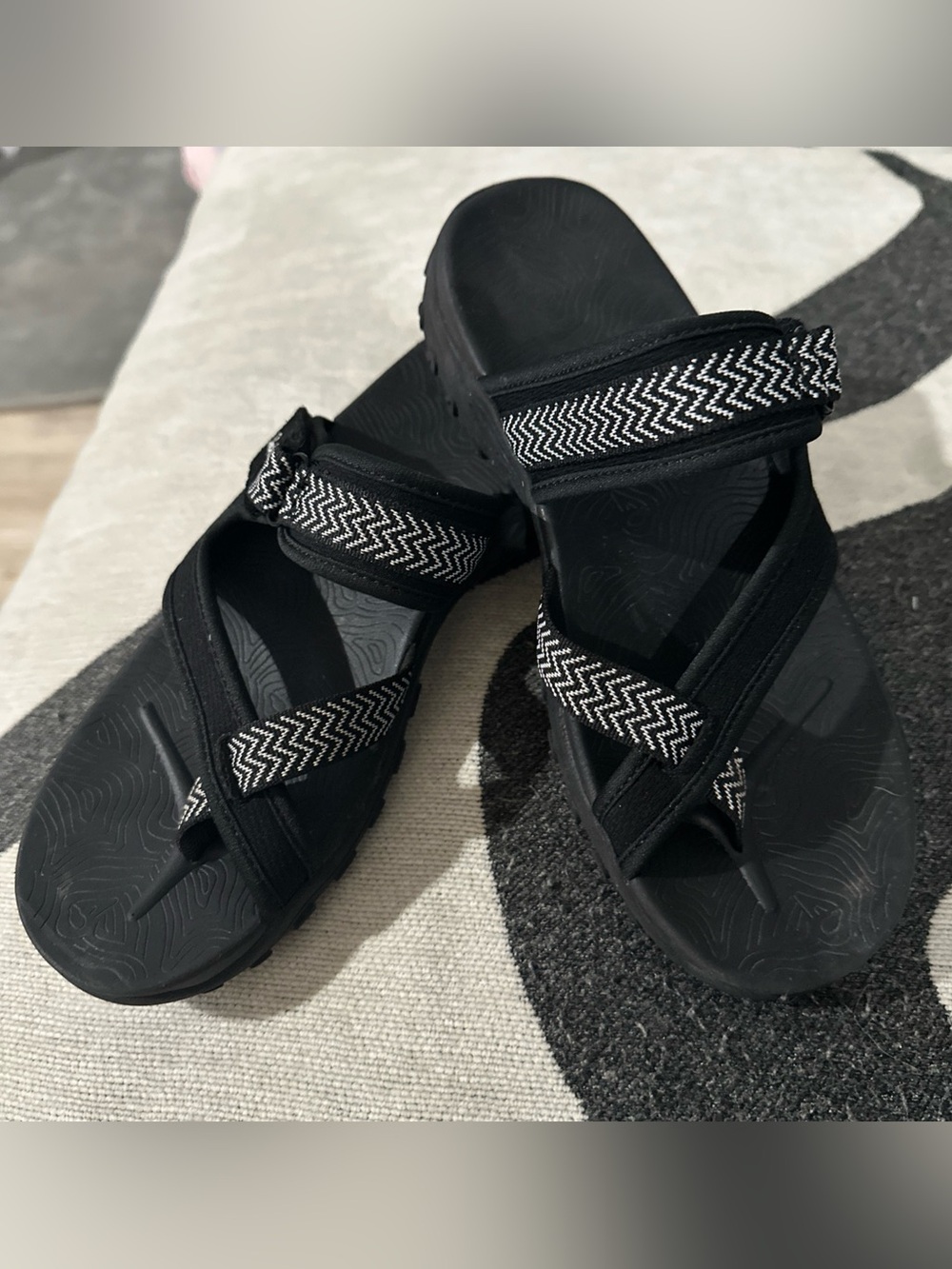 Skechers Outdoor Women's Strappy Sandals Black White Size 7 Leather/Textile